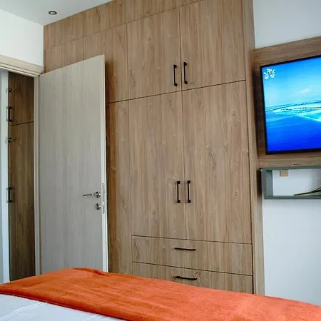 Aphrodite Apartment, 아파트 니키티