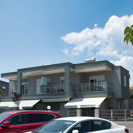 아파트 Aphrodite Apartment, *